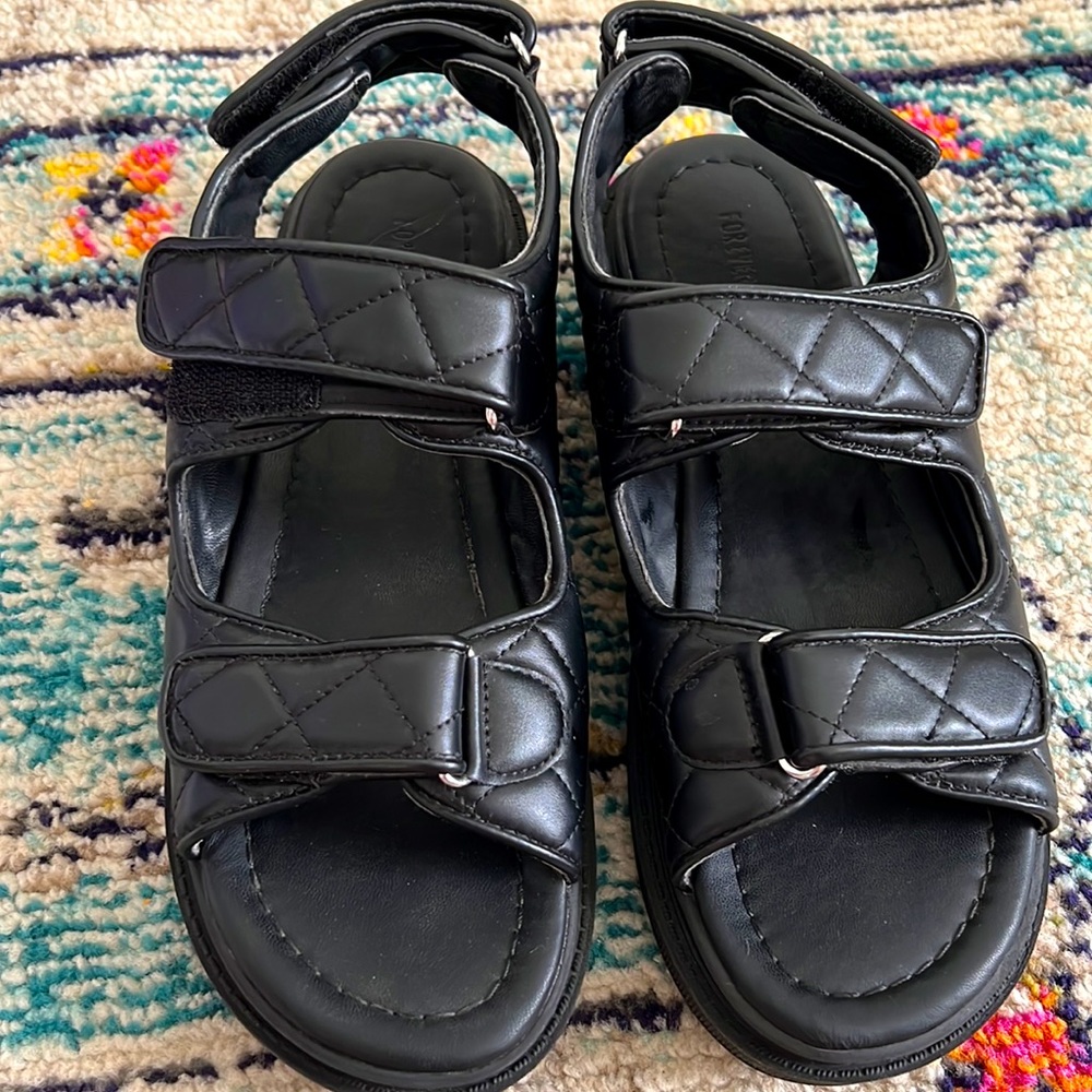 Forever 21 black sandals